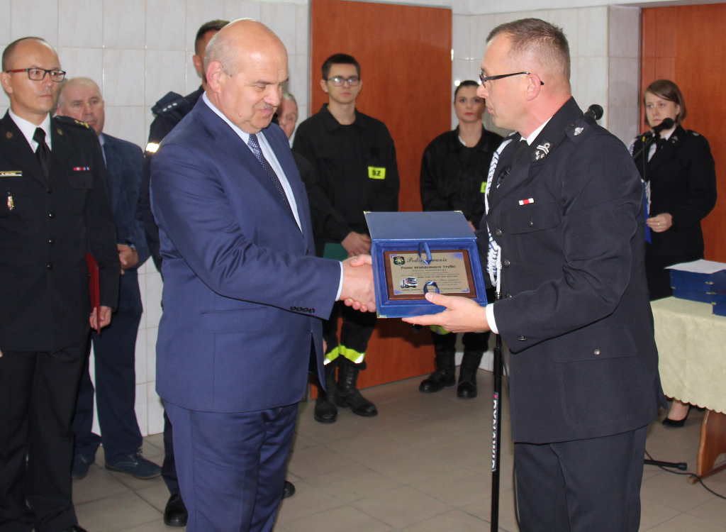 Nowy wóz strażacki z okazji 95-lecia działalności OSP Czarna