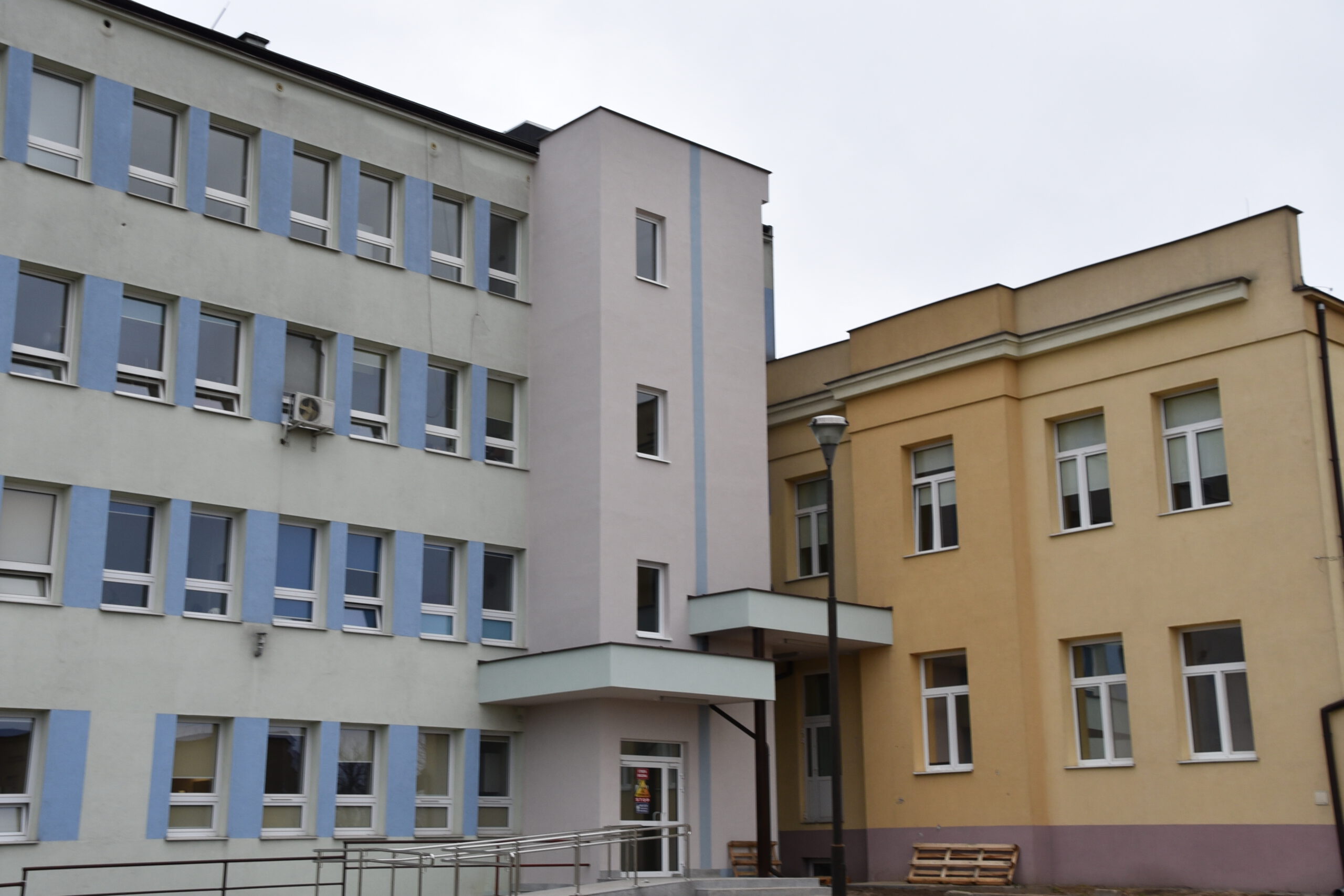 DSC_5379 budynek szpital iłża