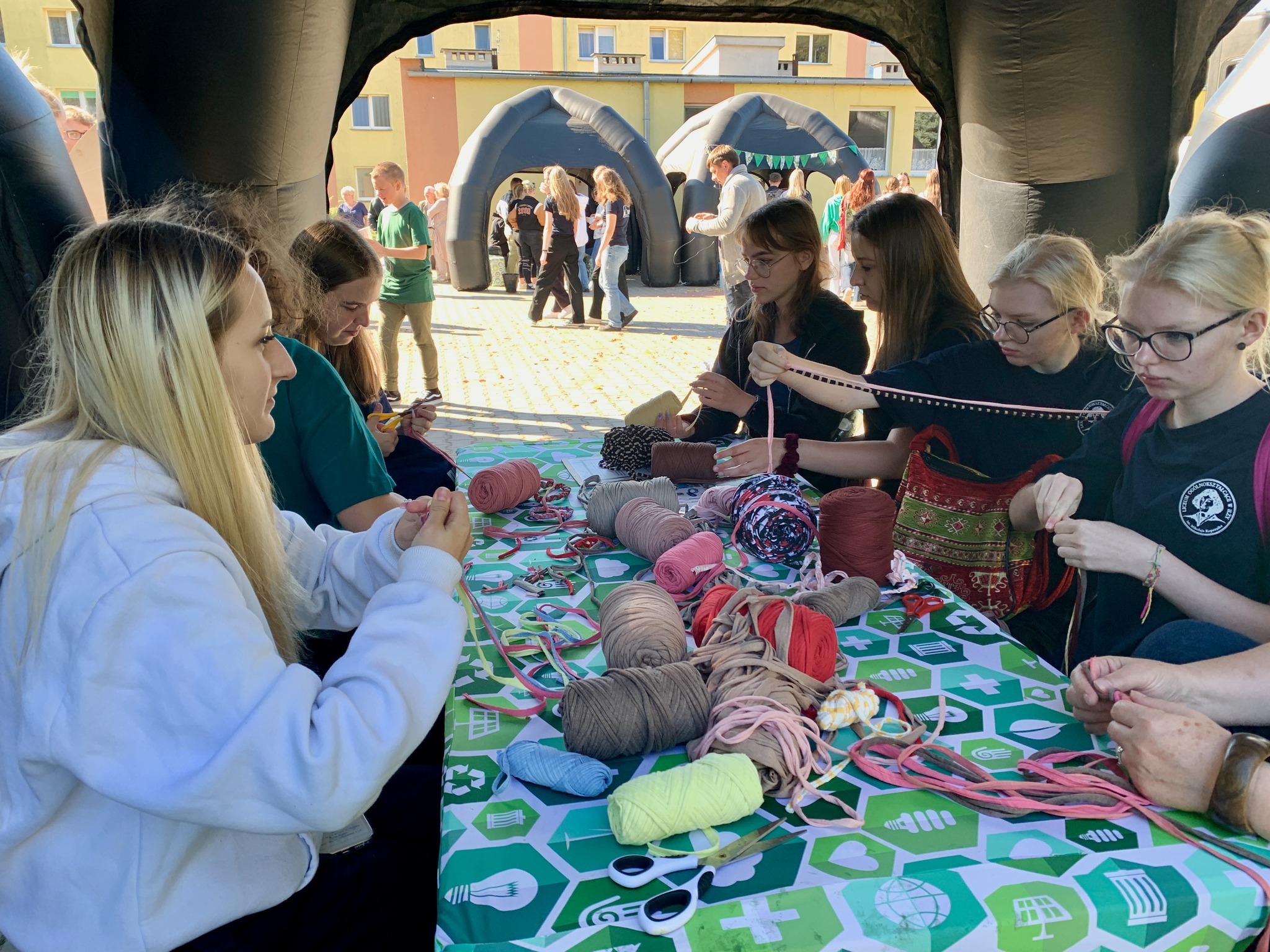 376255718_924829155829019_6143369708074997636_n