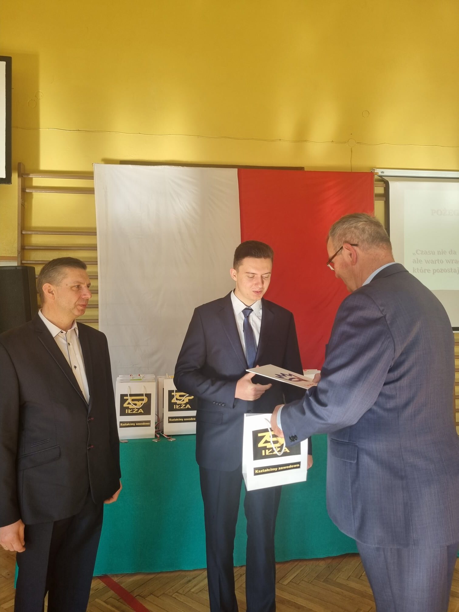 Messenger_creation_80c452c8-5a8b-4069-bb9d-2fd5e10690b9